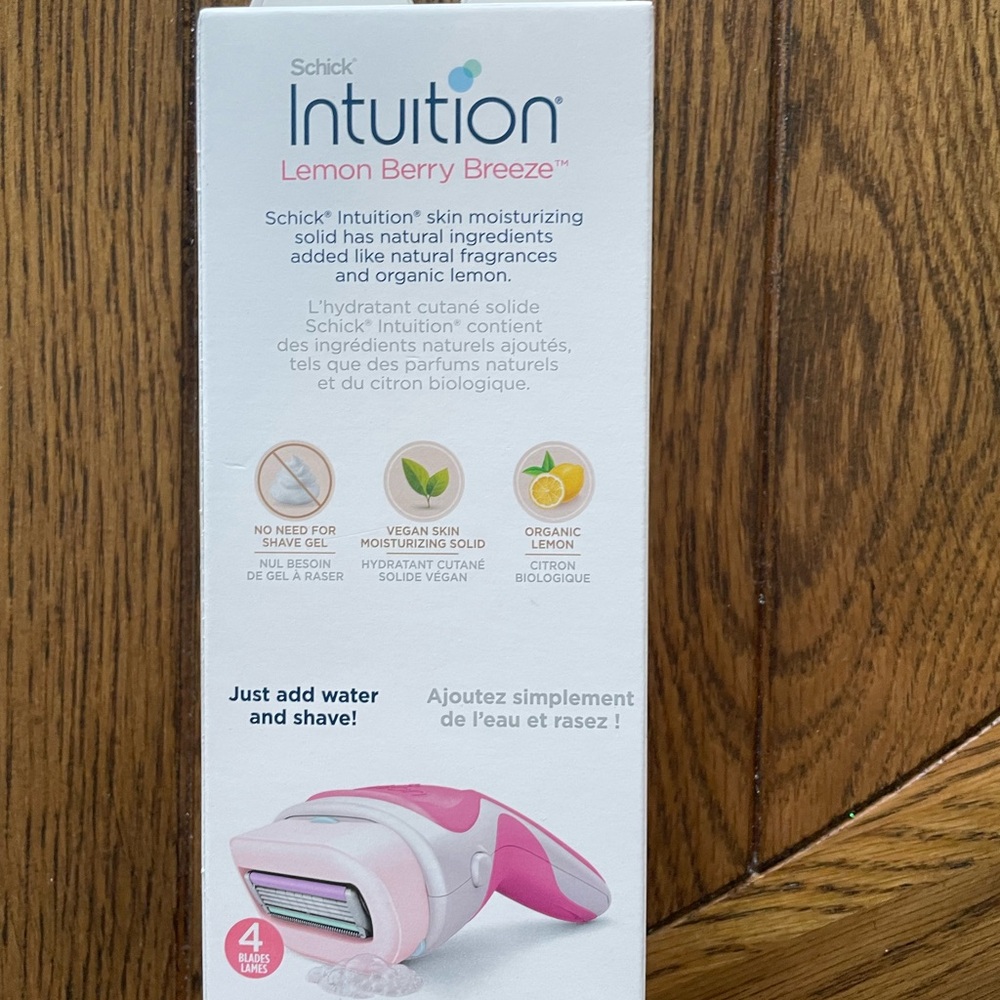 Schick Intuition Razor - Picture 2 of 3